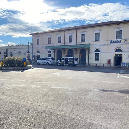 Modern House With Courtyard And Parking - Assisi Villa Santa Maria Degli Angeli  Bagian luar foto