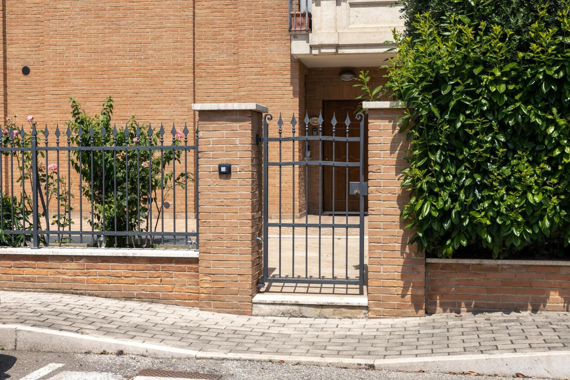 Modern House With Courtyard And Parking - Assisi Villa Santa Maria Degli Angeli  Bagian luar foto